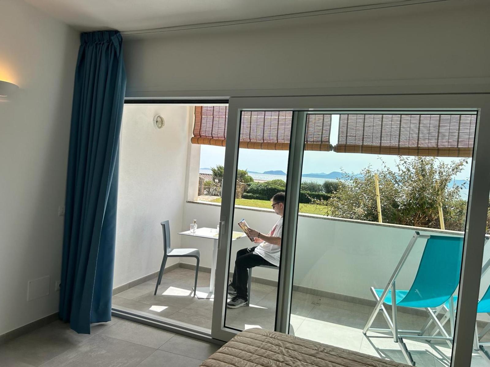 Rooms, Affittacamere Maksim Golfo Aranci Exteriér fotografie