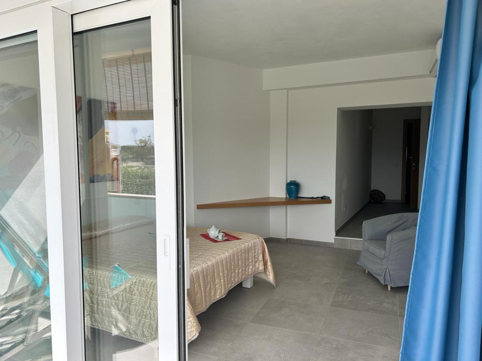 Rooms, Affittacamere Maksim Golfo Aranci Exteriér fotografie