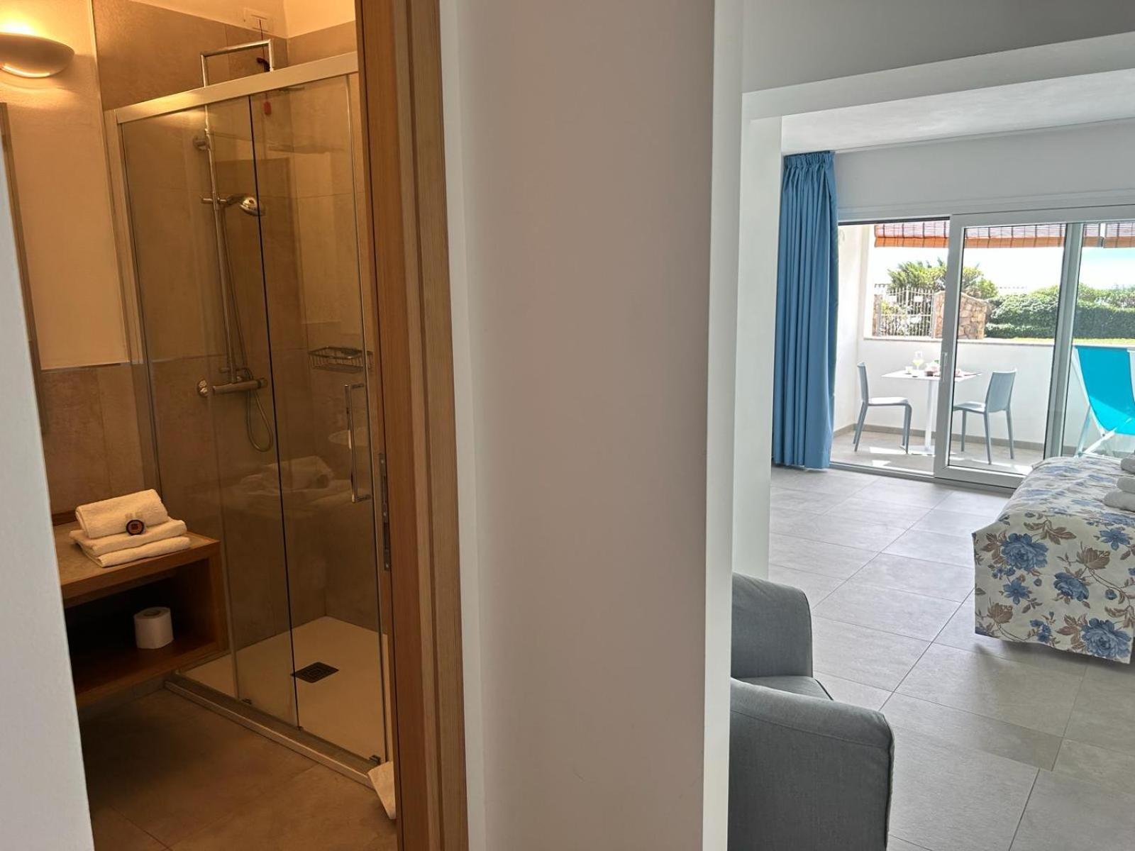 Rooms, Affittacamere Maksim Golfo Aranci Exteriér fotografie