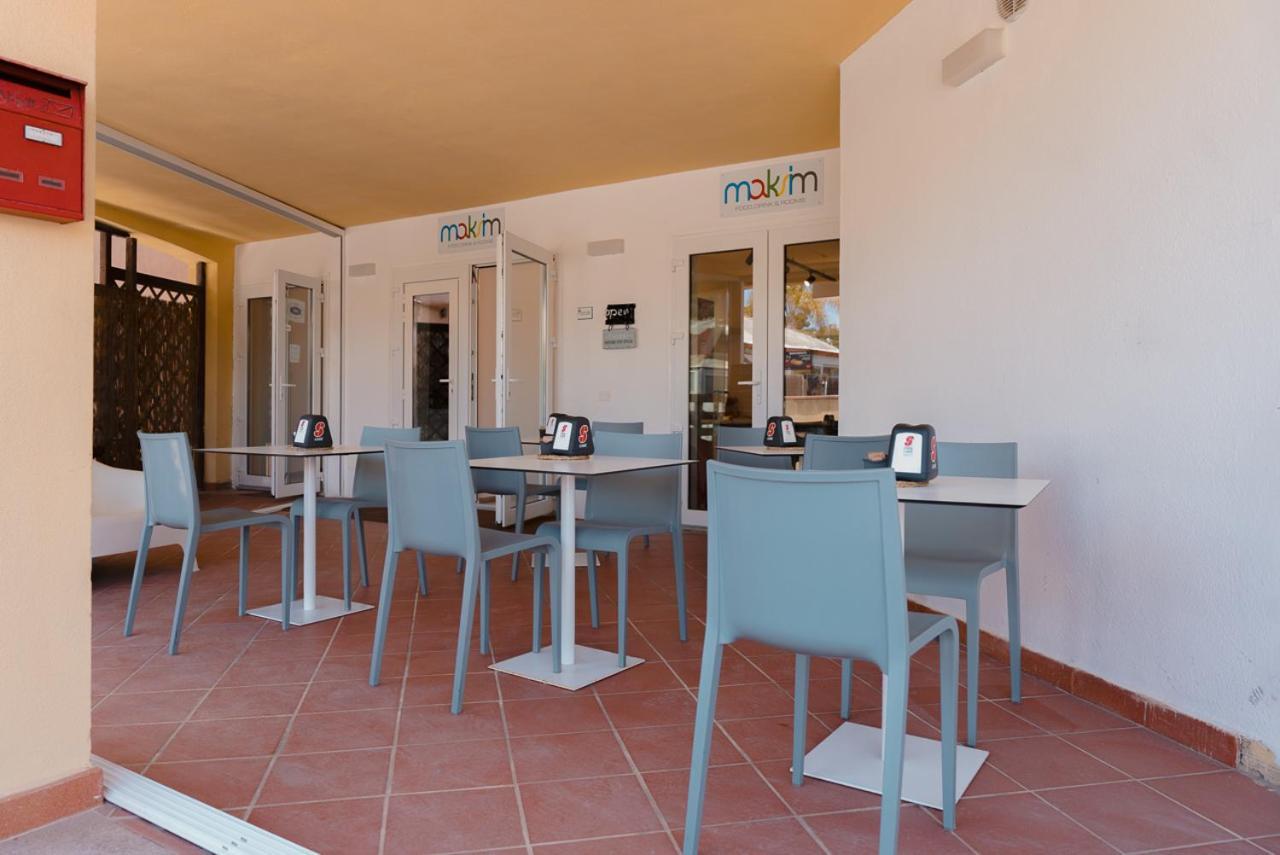 Rooms, Affittacamere Maksim Golfo Aranci Exteriér fotografie